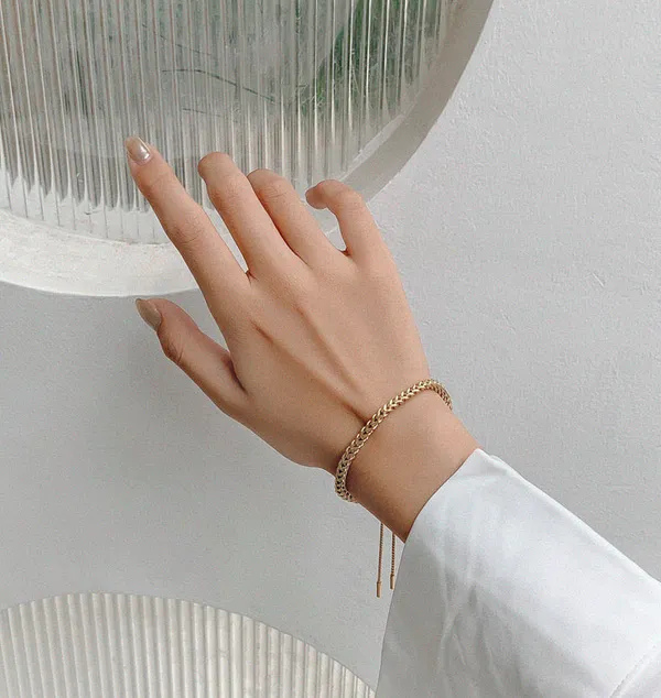 Gold_Bracelets_For_Women